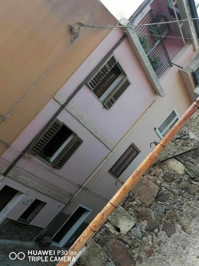 La Casa Di Luisa Apartment Santu Lussurgiu Bagian luar foto