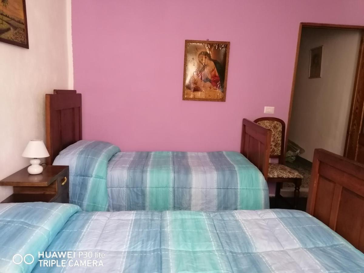 La Casa Di Luisa Apartment Santu Lussurgiu Bagian luar foto